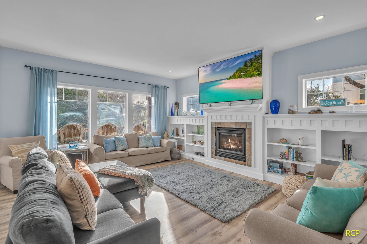 251202-Coastal Allure-37